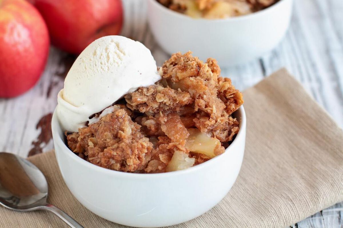 Warm Gingered Fruit Crisp-1
