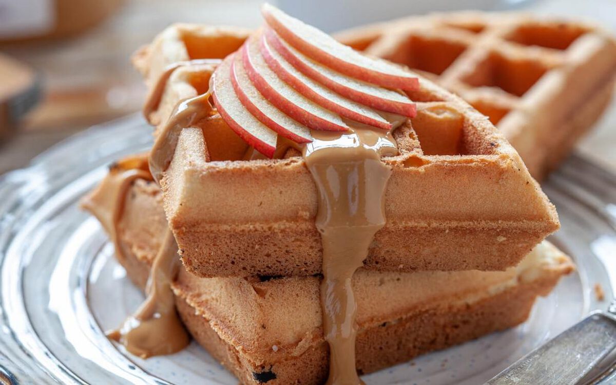 Whole-Wheat Apple Cinnamon Waffles-1