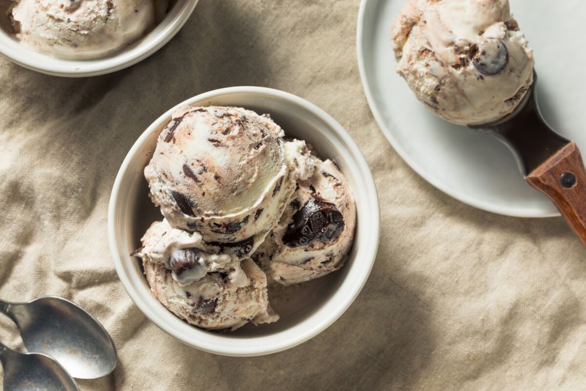 Peanut Butter Cup with Marshmallow Swirl Ice Cream-1