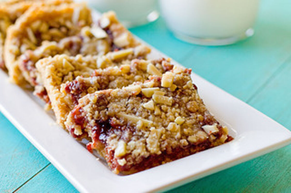 Raspberry Almond Oat Bars-1