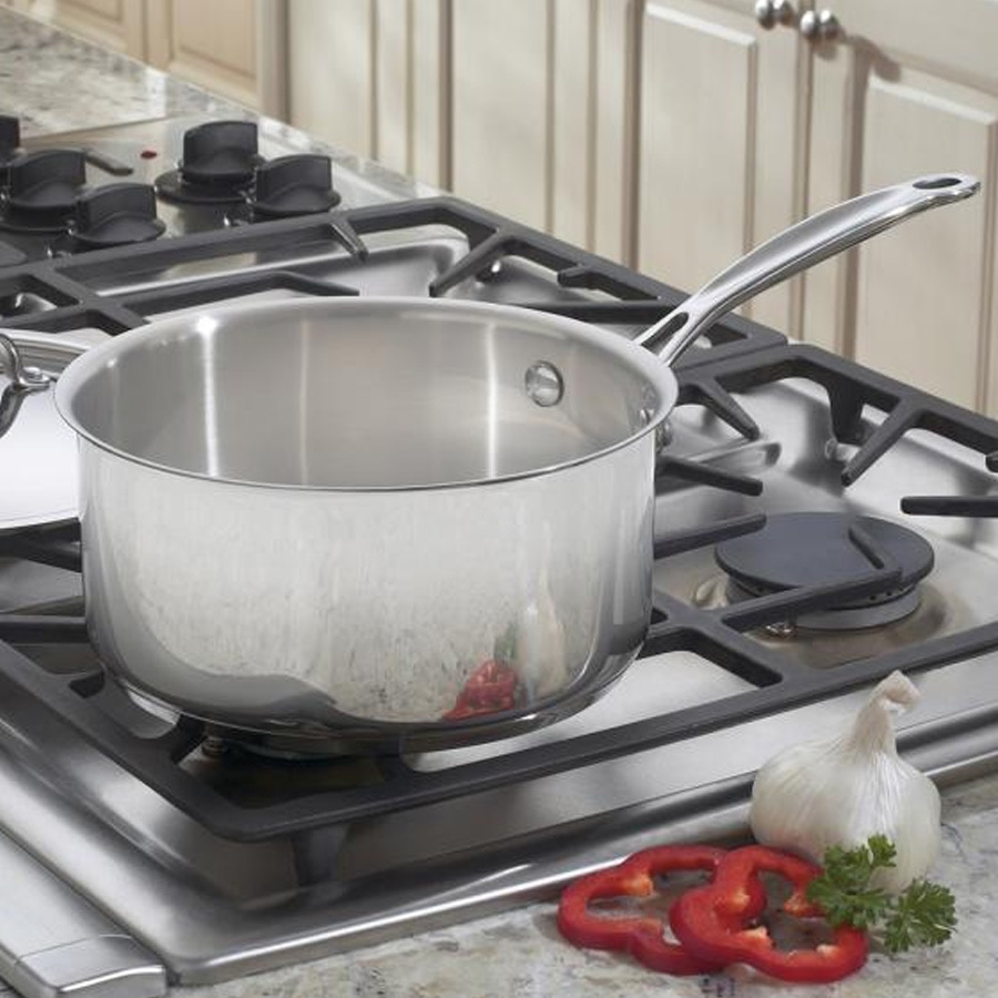 Cuisinart Chef's Classic Stainless Saucepan with Cover, 3 qt
