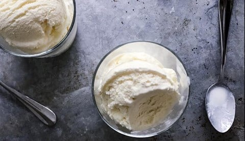 Simple Vanilla Ice Cream 