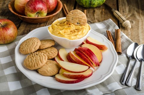 Pumpkin Cheese with Ginger Snaps