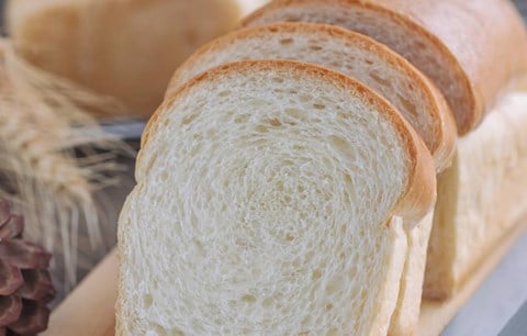 Basic White Bread - Large 2 Lbs.