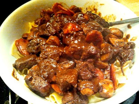 Sirloin Tips In Red Wine Sauce