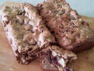 Yummy Cranberry Apple Nut Bread Submitted by kmm