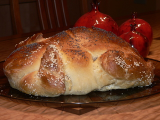 Challah Turkey! Submitted by Bonnie's Thanksgiving Centerpiece