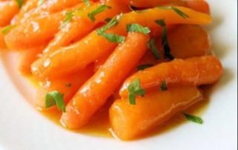 Baby Carrots with Apricot Glaze