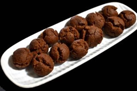 Fried Chocolate Cake Balls | Sweet Chocolate Balls