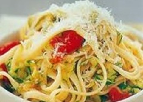 Pasta and Cheese with Cherry Tomatoes