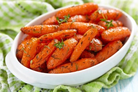 Gingered Glazed Carrots – 8 Servings